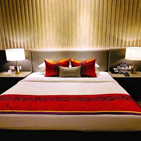 Vivanta Kolkata Em Bypass Eksteriør billede A bed runner