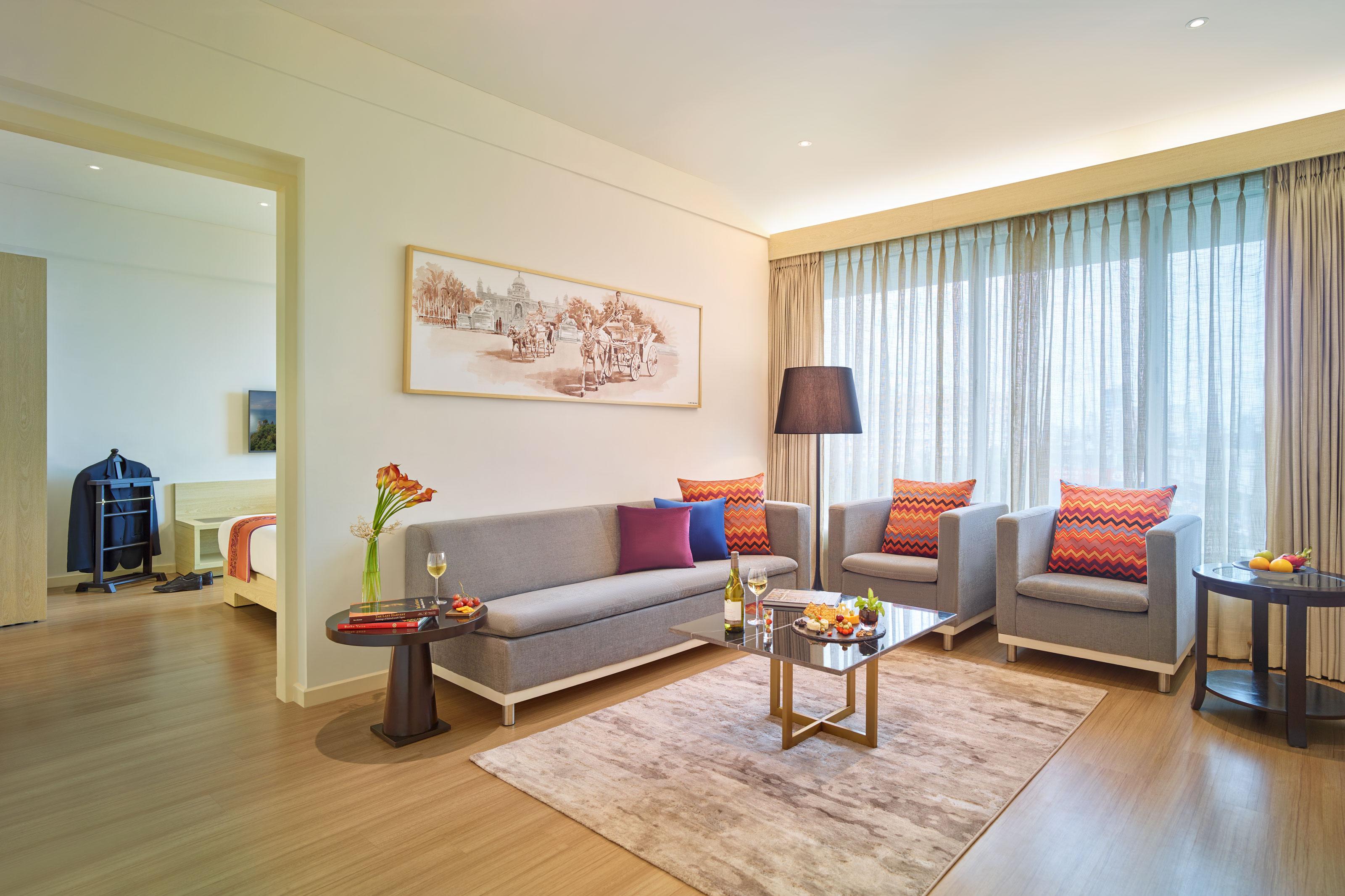 Vivanta Kolkata Em Bypass Eksteriør billede A living room in a serviced apartment in Beijing, China