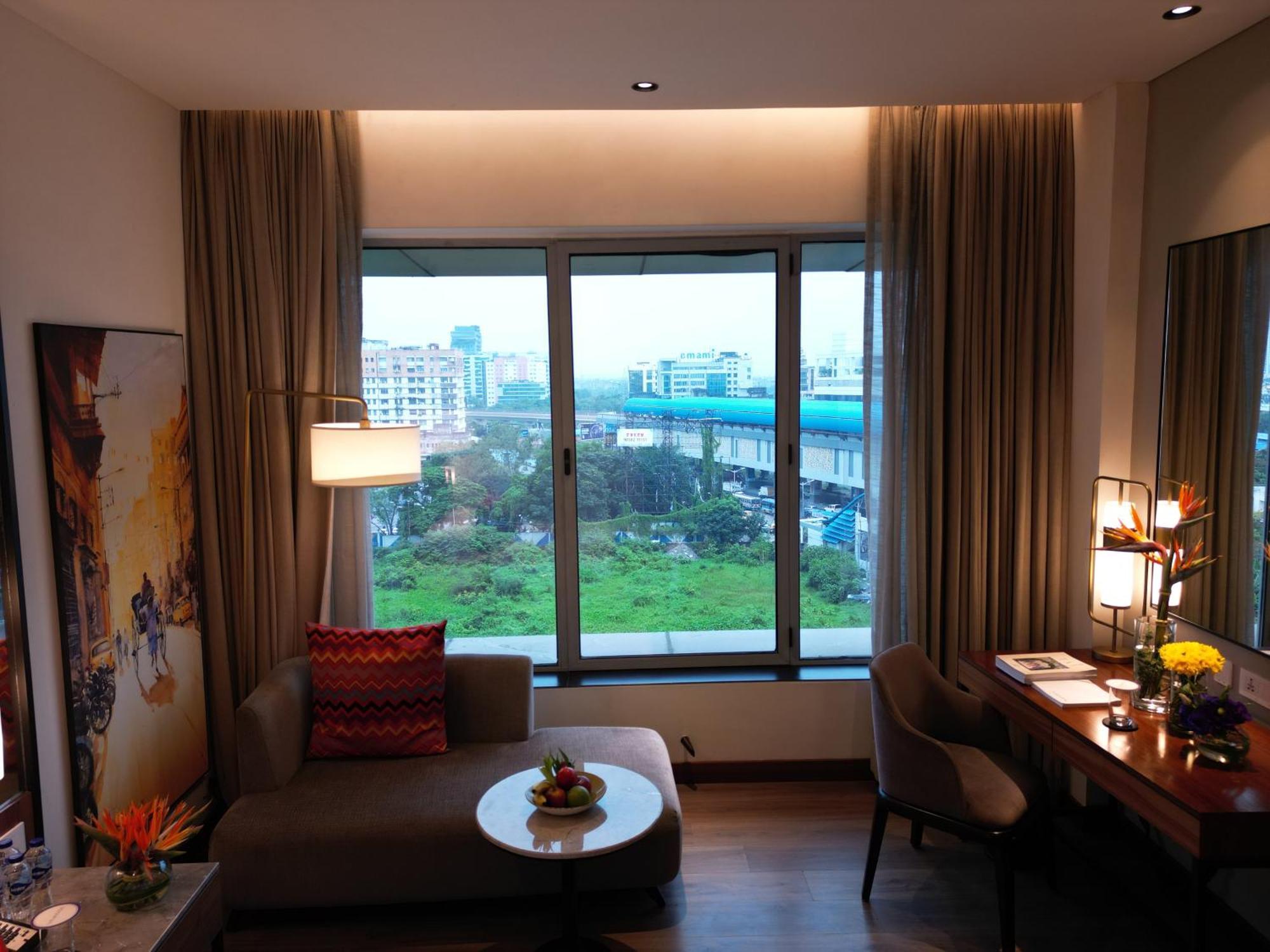 Vivanta Kolkata Em Bypass Eksteriør billede A room at the hotel